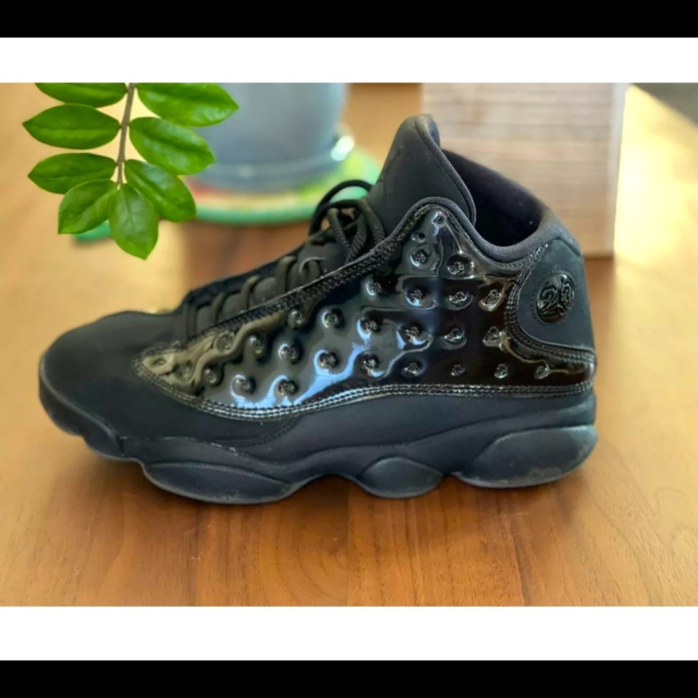 Nike Air Jordan 13 Retro Black in size 8